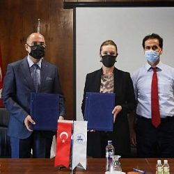 İzmir'in iki köklü kurumundan işbirliği protokolü